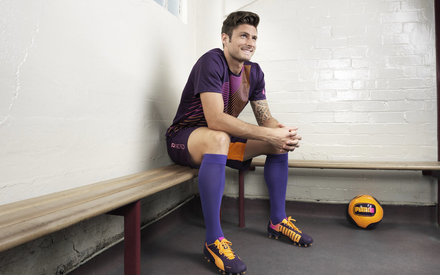 开云体育登录网站入口-新闻中心发布最新足球裁判尺度统一说明，足球裁判判罚规则